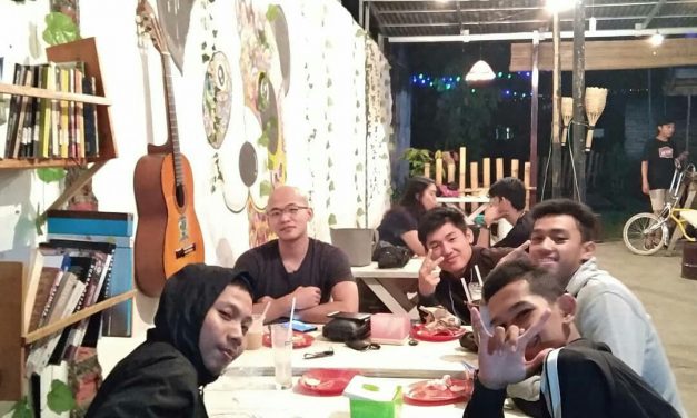 Kedai Nongky Resmikan Pojok Baca