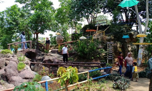 Pesona Ratu, Tawarkan  Pemandangan Alam dan Taman Bunga