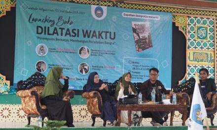 Bedah Buku, PII Wati Banten Ajak Pelajar Berdaya dan Berkarya