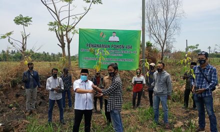 Peringati Ultah Banten dan Kabupaten Serang, Kaukus Tanam 494 Pohon