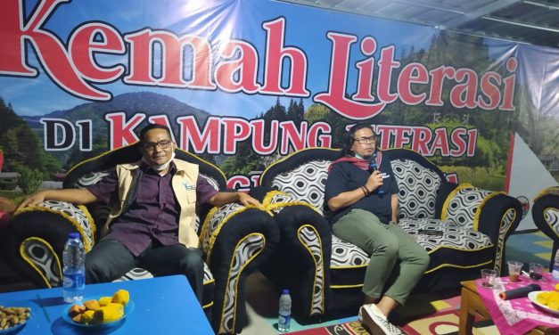 Ngopi Malam di Kemah Literasi 2020