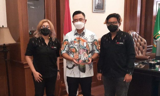 Wagub Dukung Buku Balada Si Roy Difilmkan!
