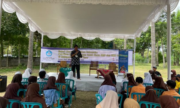 Ajarkan Menulis Cerpen, Gol A Gong Terapkan Metode dalam Teater