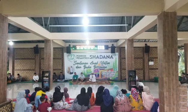 Menuju Lebaran, Pondok Pesantren Shadana Gelar Santunan Anak Yatim dan Buka Bersama