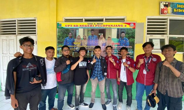 Moli dan KKM 17 Uniba di Pulo Panjang Inisiasi Rumah Pintar untuk Warga