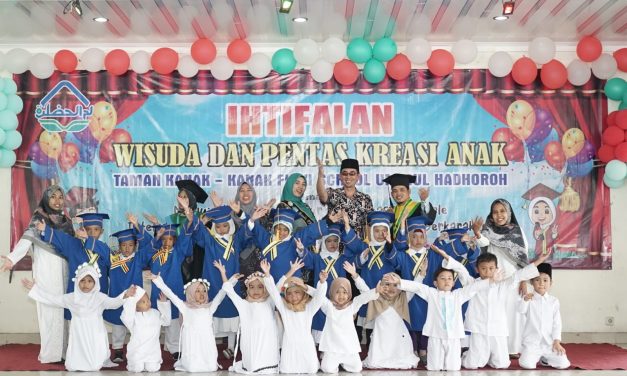 TK Flexi School Ummul Hadhoroh Gelar Wisuda dan Pentas Kreasi Anak