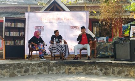 Rumah Dunia Gelar Gonjlengan Wacana Bersama Presma UIN SMH Banten