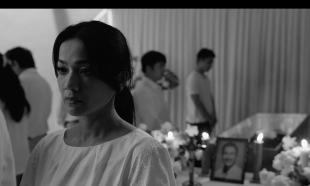 Jatuh Cinta Seperti di Film-Film Bercerita Lewat First Look Dua Tokoh Utamanya