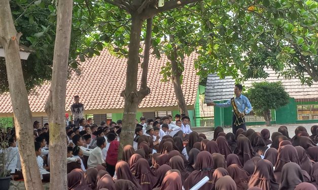 SMPN 2 Bojonegara Adakan Bulan Bahasa dan Donasi untuk Palestina