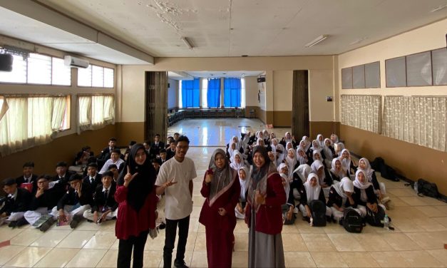 Optimalkan Potensi Siswa, SMK Informatika Gelar Pelatihan Menulis