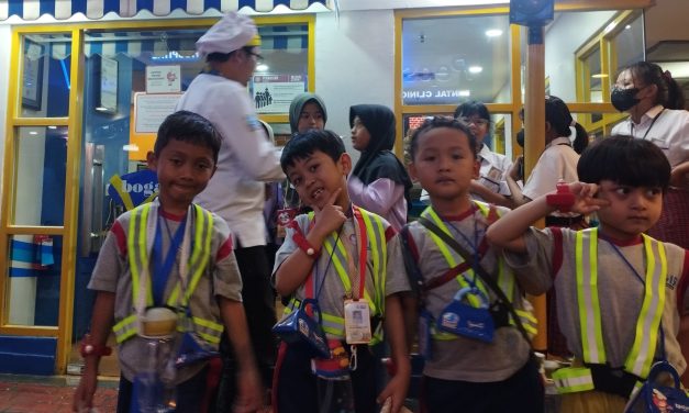 Kenalkan Beragam Profesi, TK Global Indonesia Kunjungi Kidzania