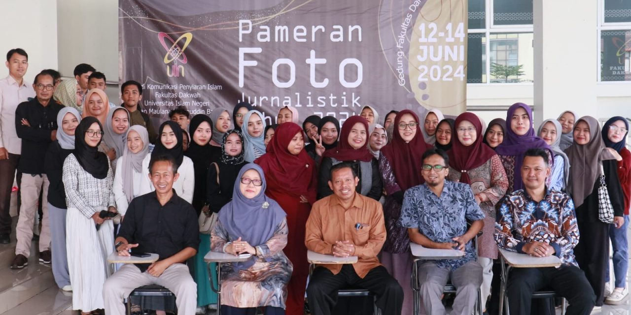 Pertama Kali Digelar, Pameran Foto Jurnalistik Karya Mahasiswa KPI Disambut Gembira