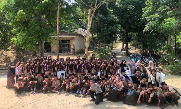Kelompok 41 KKN UIN SMH Banten Adakan “Workshop Bank Sampah” di Lingkungan Sekolah