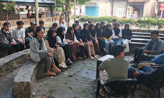 Study Banding ke Rumah Dunia, TBM Pekijing Kantongi Tip Berkomunitas