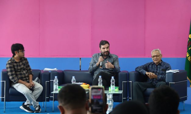 Peluncuran dan Bedah Buku “Urang Banten: Sejarah, Islam, dan Identitas” Sukses Digelar di UIN SMH Banten