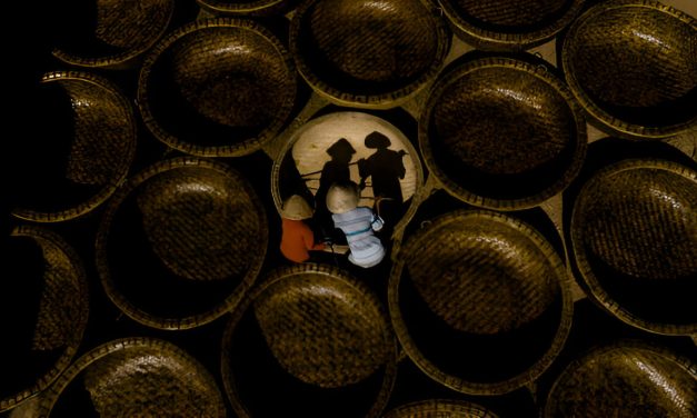 Sepiring Nasi untuk Tuhan – Cerpen Luluq Intan