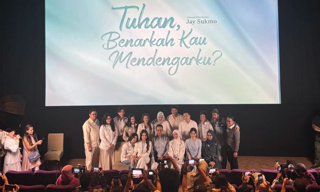 Revalina S. Temat Comeback Lewat Film Drama Religi ‘Tuhan, Benarkah Kau Mendengarku?’