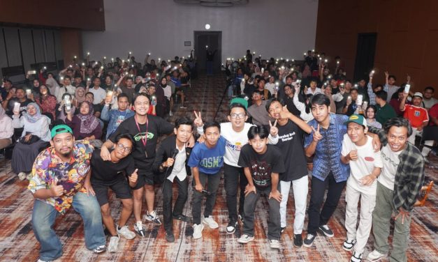 Tawa dan Refleksi Warnai “Banten Seperempat Abad” dari Komunitas Stand Up Indo Se-Banten