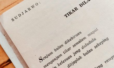 Kolom Kabut #Silamsastra: Bulan, Tikar, Pasar