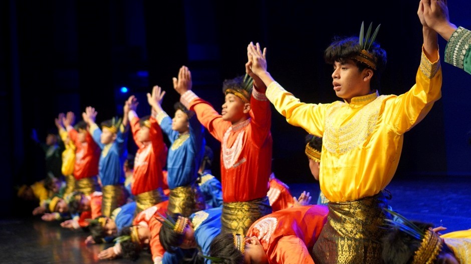 Jadi Juara Umum di Ajang Internasional, SMA Al Bayan Persembahkan Kado Istimewa di Hari Sumpah Pemuda