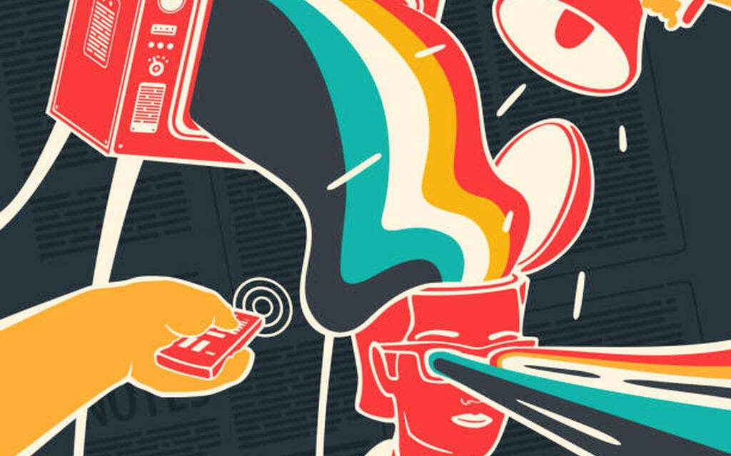 Bumerang Media Sosial – Esai Yudi Damanhuri