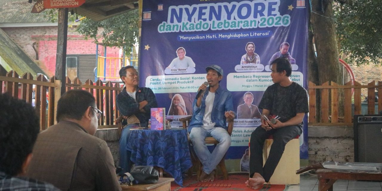 Nyenyore Hari Kedua Rumah Dunia Bedah Buku Wanita Kabut, Bahas Representasi Perempuan dan Cinta