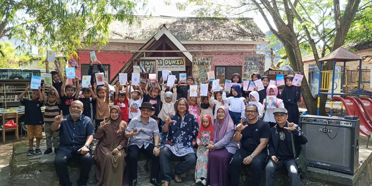 Luncurkan 27 Buku, Rumah Dunia Gelar World Book Day 2026 Dorong Literasi Banten